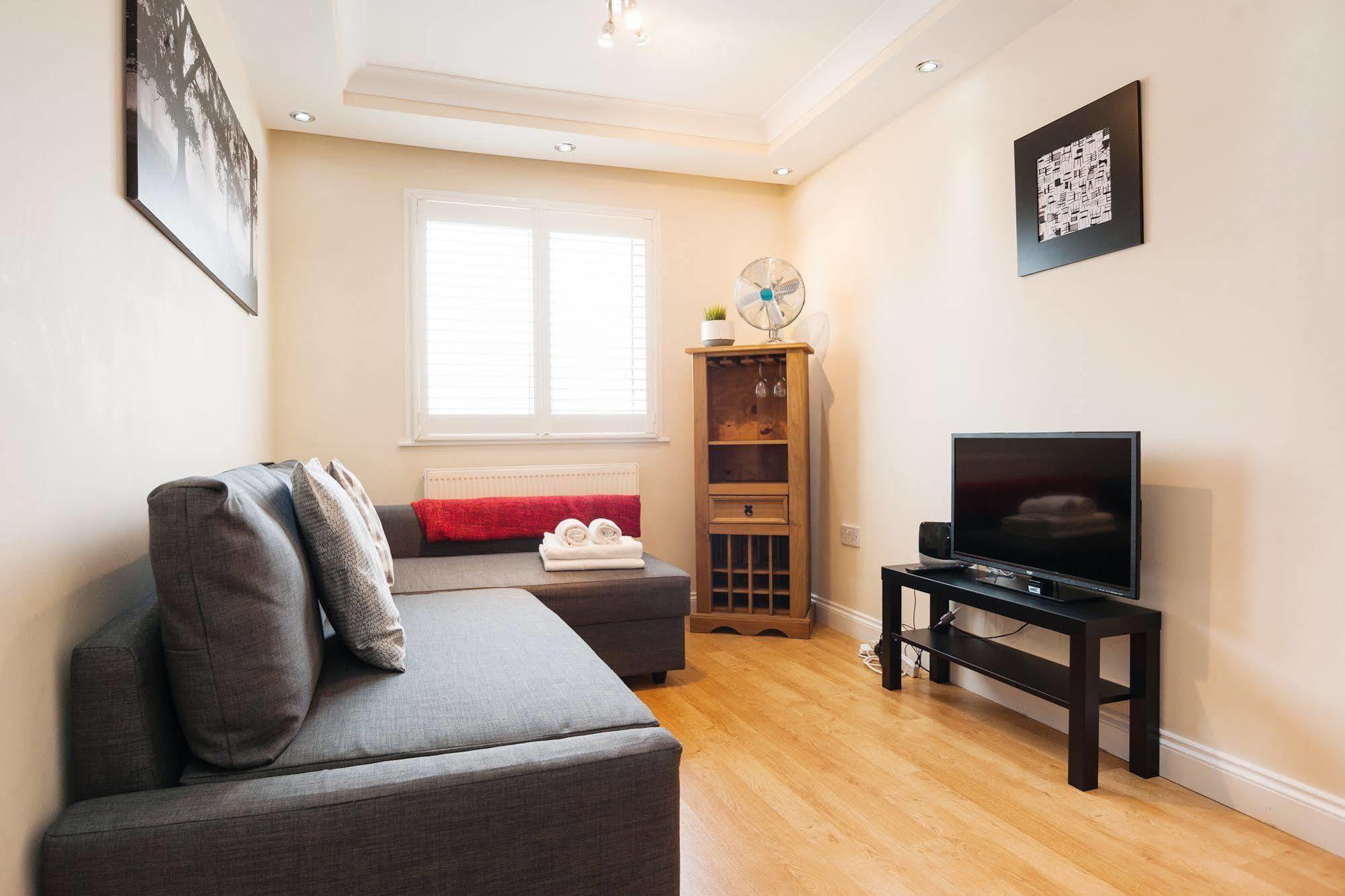 Kings Cross Apartment Londra Esterno foto