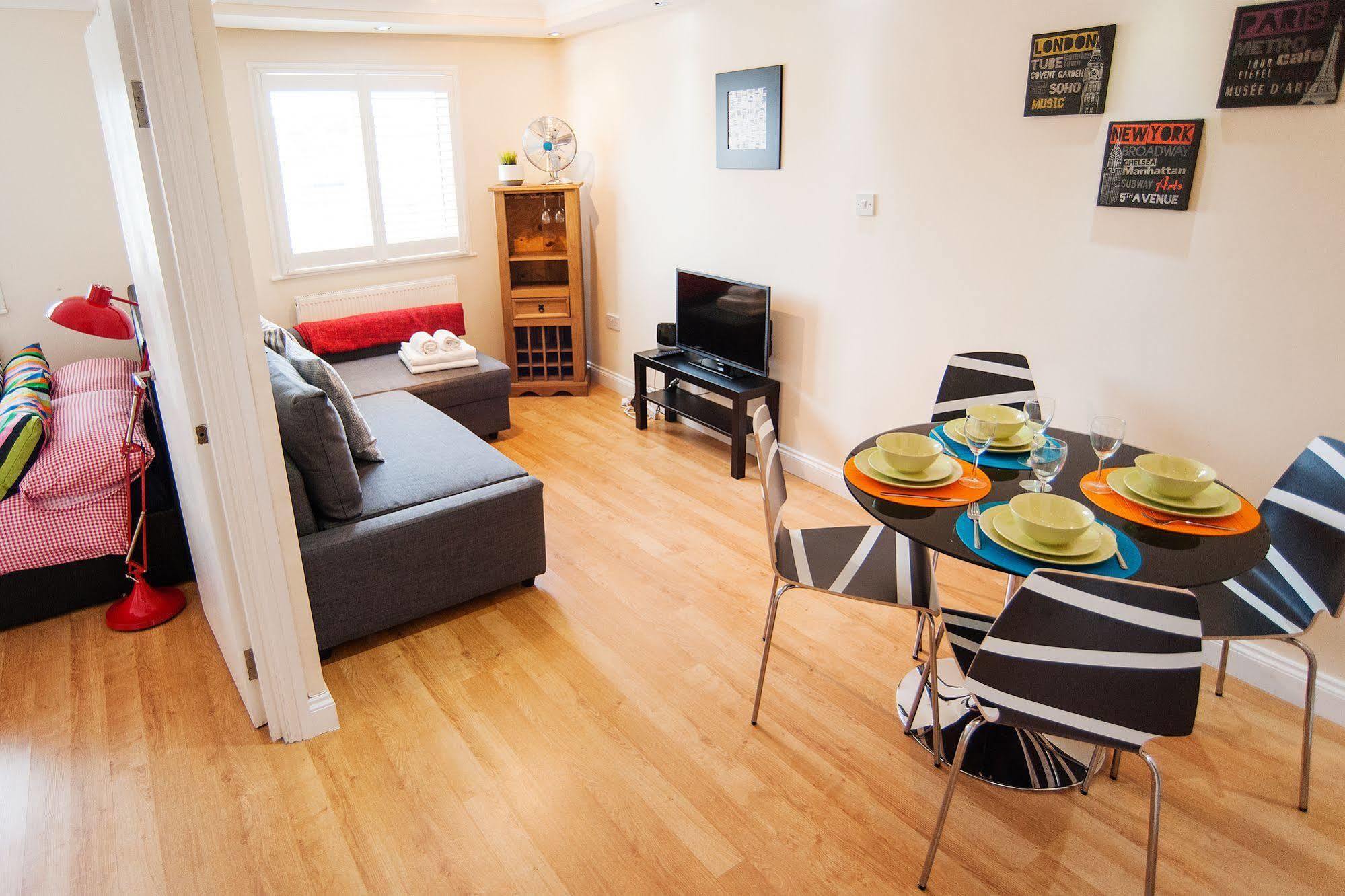 Kings Cross Apartment Londra Esterno foto